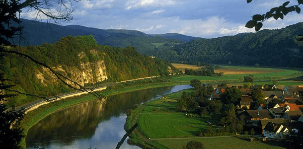 Und schließlich noch das Weser Bergland, eine Mittelgebirgslandschaft beiderseits der Weser. In welchem Bundesland liegt es NICHT?